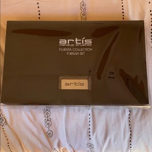 Artís makeup brushes collection